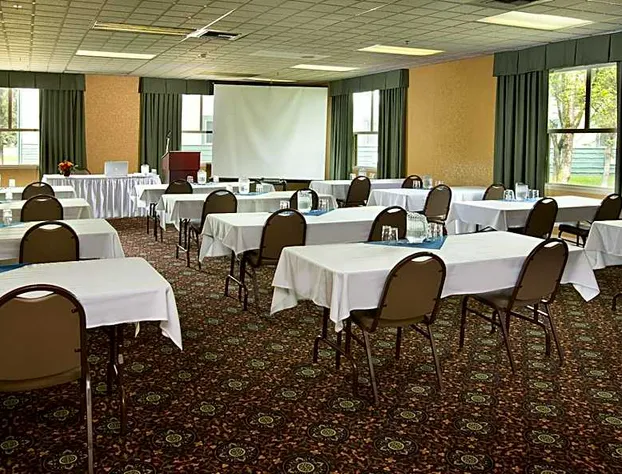 Coast Inn at Lake Hood hotel detail image 1