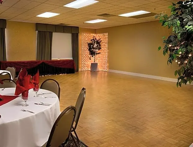 Coast Inn at Lake Hood hotel detail image 3