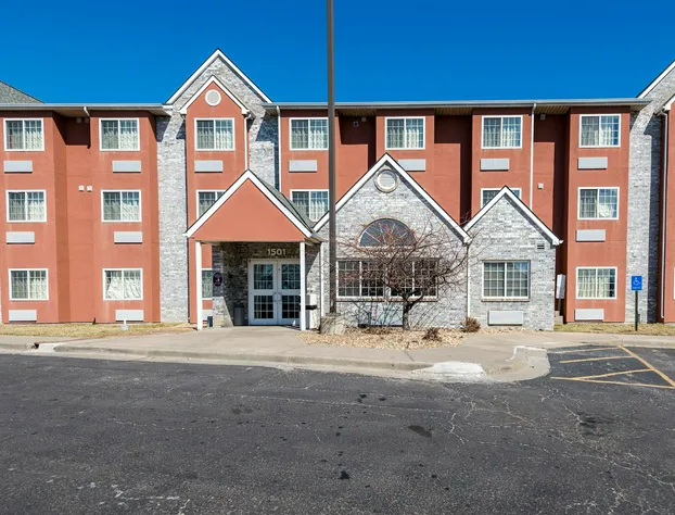 Motel 6 Olathe, KS hotel detail image 4