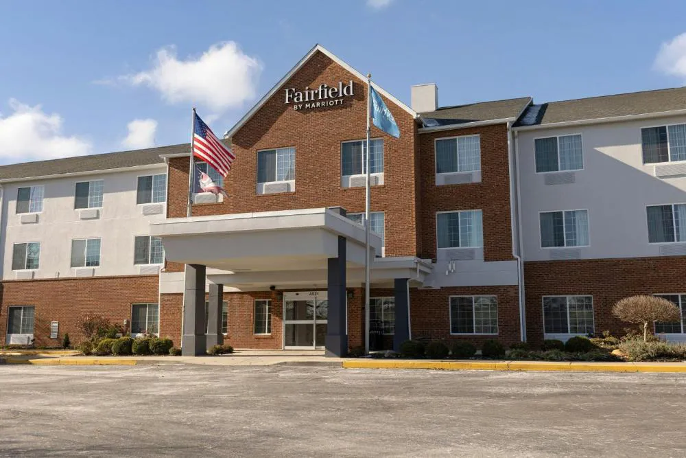 Fairfield Inn & Suites by Marriott Cincinnati Eastgate hotel hero