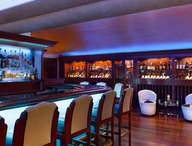 Harrah’s Lake Tahoe – A Caesars Rewards Destination hotel detail image 1