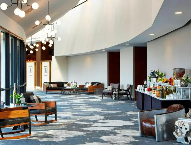 Renaissance St. Louis Airport Hotel hotel detail image 1