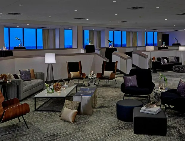 Renaissance St. Louis Airport Hotel hotel detail image 2