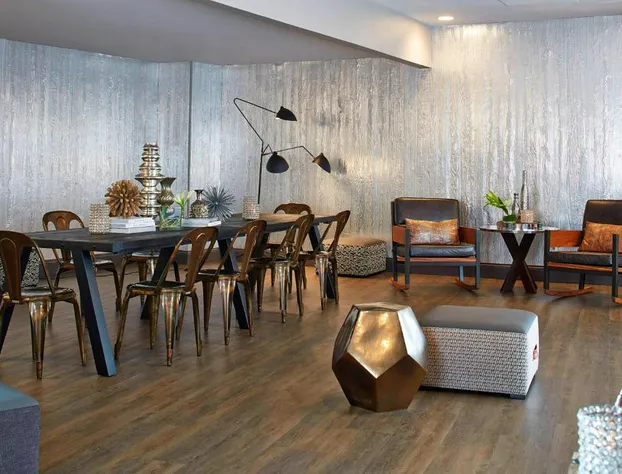 Renaissance St. Louis Airport Hotel hotel detail image 4