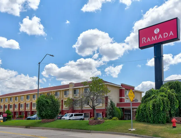 Ramada by Wyndham Oklahoma City Airport North hotel detail image 2