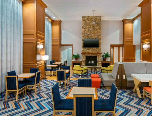 Hampton Inn & Suites Murfreesboro hotel detail image 4