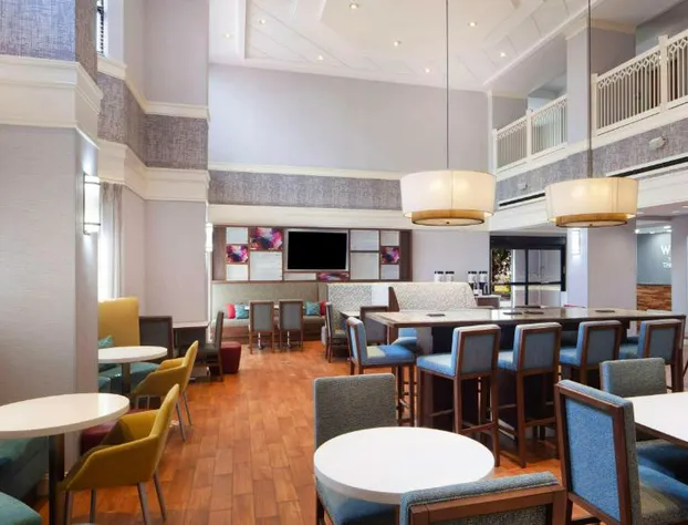 Hampton Inn & Suites Atlanta Airport North I-85 hotel detail image 2