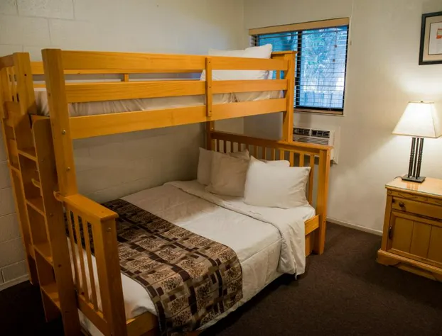 Big Pines Mountain House hotel detail image 3