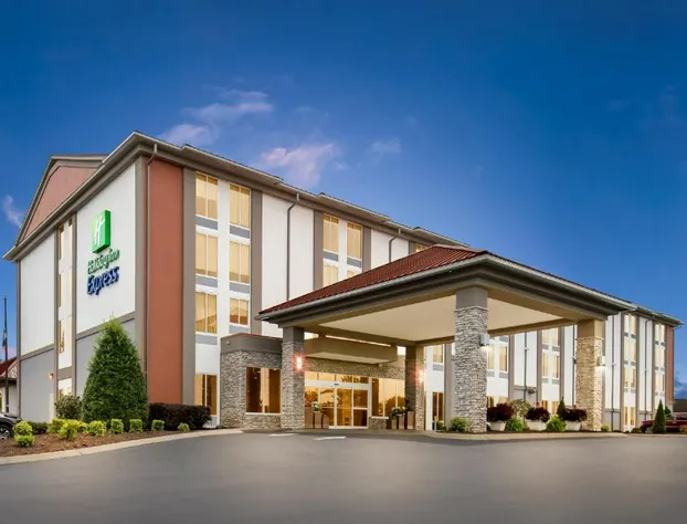 Holiday Inn Express Nashville-Hendersonville by IHG hotel detail image 2