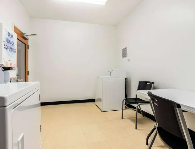 La Quinta by Wyndham Indianapolis Airport Plainfield hotel detail image 4