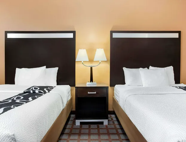 Spark by Hilton Plainfield Indianapolis Airport hotel detail image 3