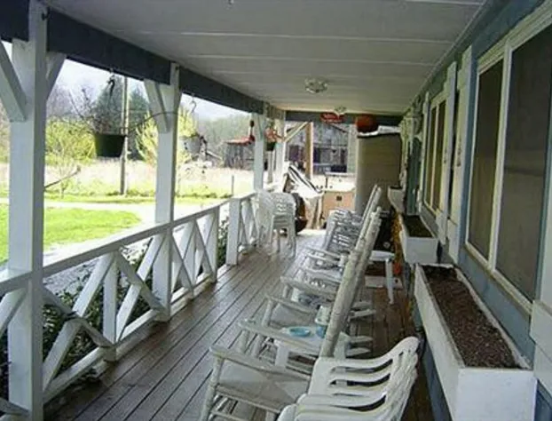 Misty Mountain Ranch B&B hotel detail image 2
