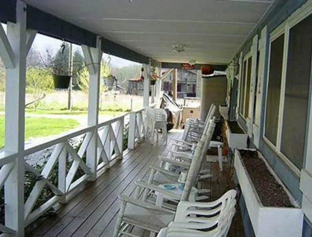 Misty Mountain Ranch B&B hotel detail image 1
