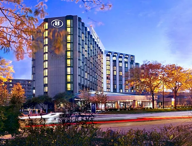 Hilton Rosemont Chicago O'Hare hotel detail image 2