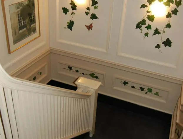 Windsor Inn Hotel hotel detail image 4