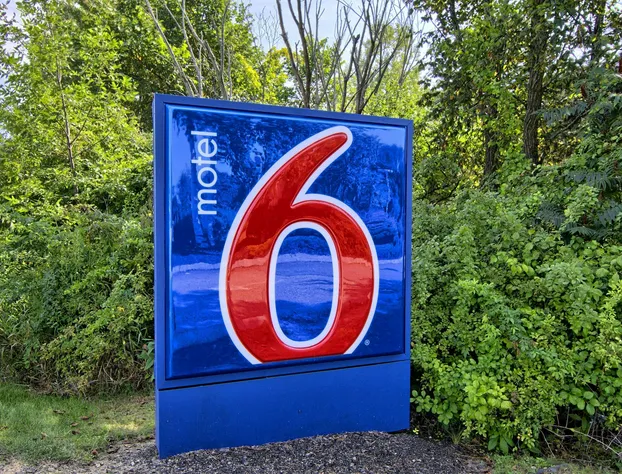 Motel 6 Portsmouth, NH hotel detail image 2