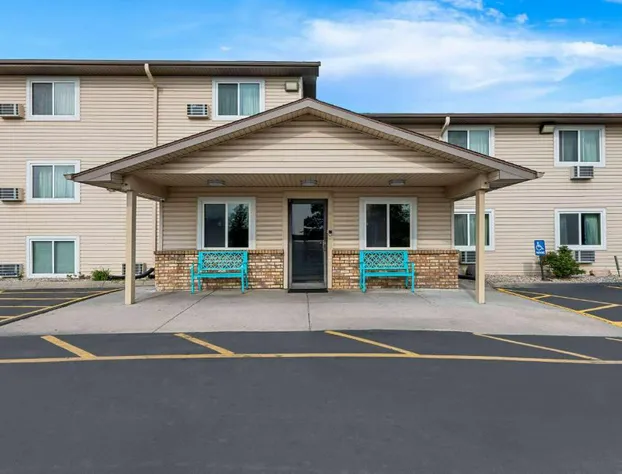 Super 8 by Wyndham Council Bluffs IA Omaha NE Area hotel detail image 4