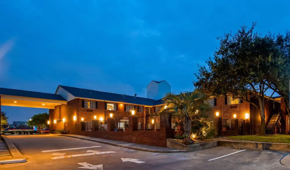 Studio 6 Houston, TX - Westchase hotel hero