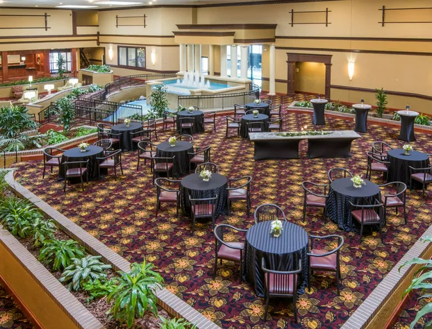 Holiday Inn Hotel & Suites Cincinnati - Eastgate by IHG hotel detail image 3