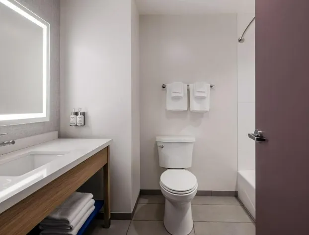 Garner Hotel Glen Burnie BWI Airport Area by IHG hotel detail image 4