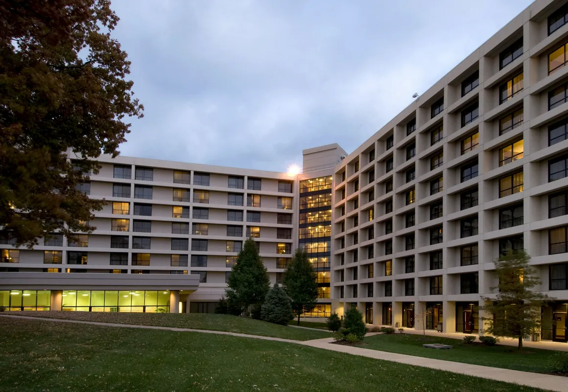 Hilton St. Louis Airport hotel hero
