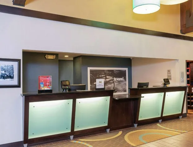 Hampton Inn & Suites Cleveland-Airport/Middleburg Heights hotel detail image 4