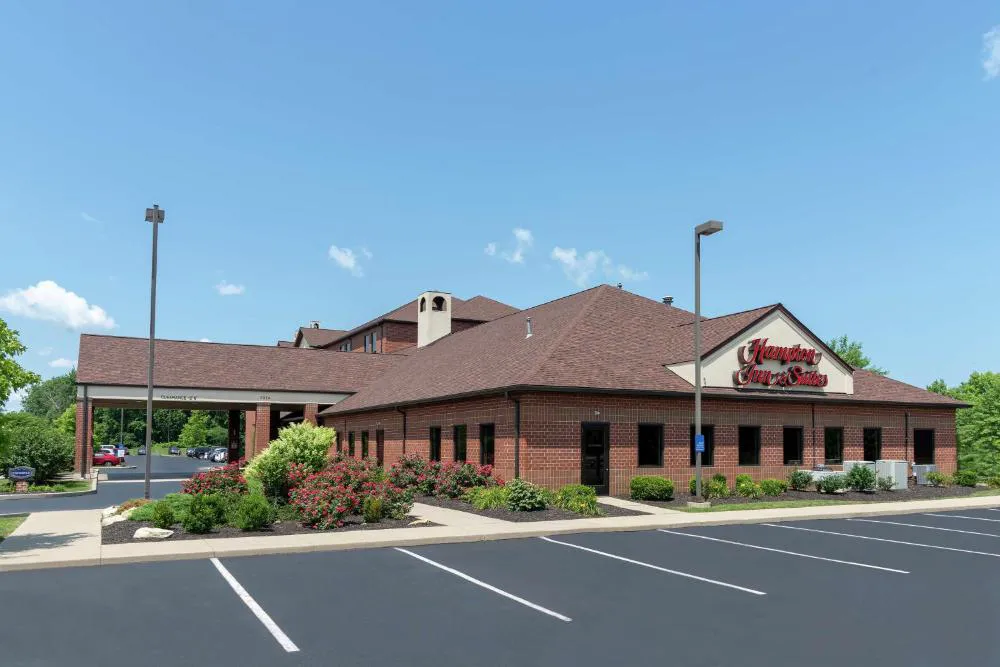 Hampton Inn & Suites Cleveland-Airport/Middleburg Heights hotel hero