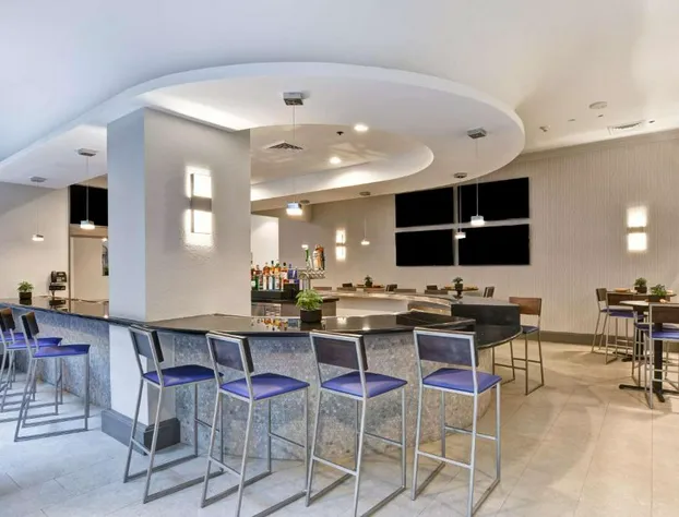 Embassy Suites by Hilton Miami International Airport hotel detail image 4