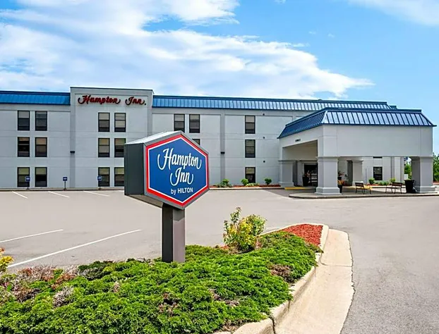 Hampton Inn Grand Rapids-North hotel detail image 1