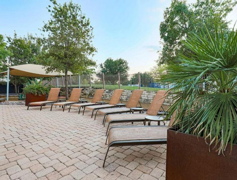 Courtyard by Marriott Austin Airport hotel detail image 1