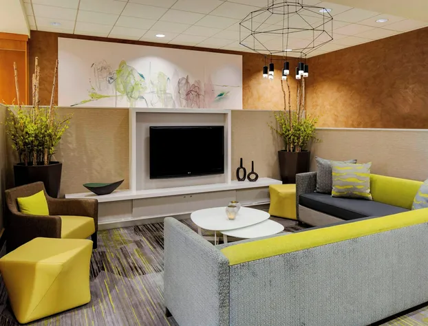 Courtyard by Marriott Boston Logan Airport hotel detail image 3