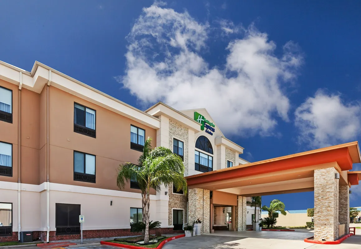 Holiday Inn Express & Suites Houston East, by IHG hotel hero