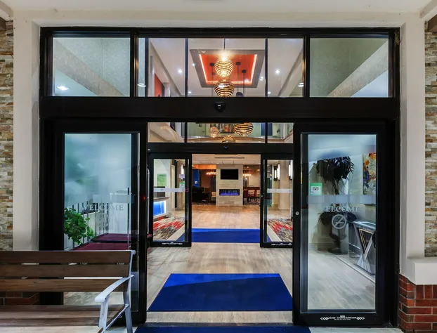 Holiday Inn Express & Suites Houston East, by IHG hotel detail image 2