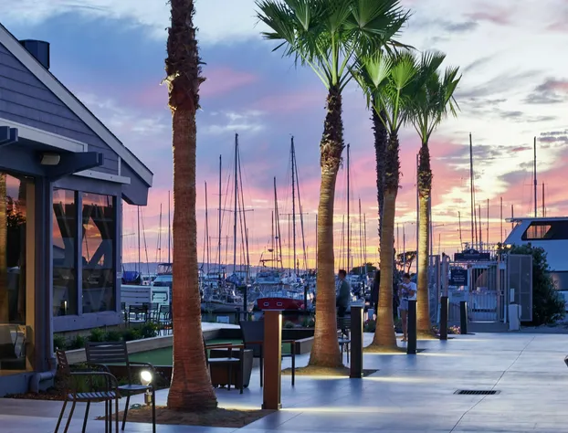 DoubleTree by Hilton Hotel Berkeley Marina hotel detail image 4