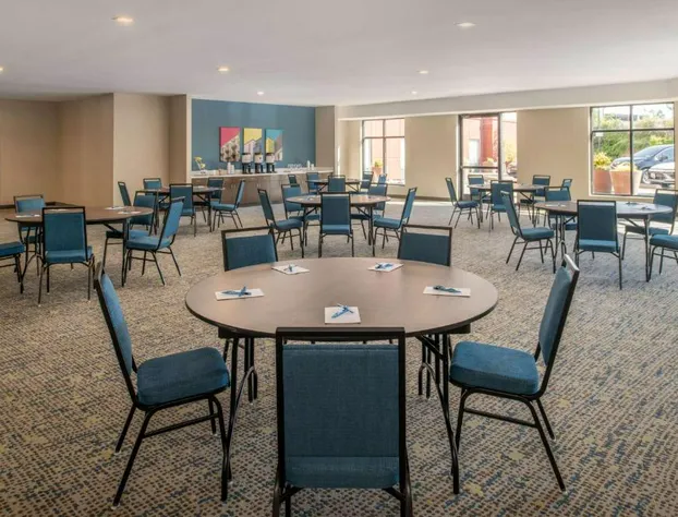 Hampton Inn & Suites Seattle-Airport/28th Ave hotel detail image 1