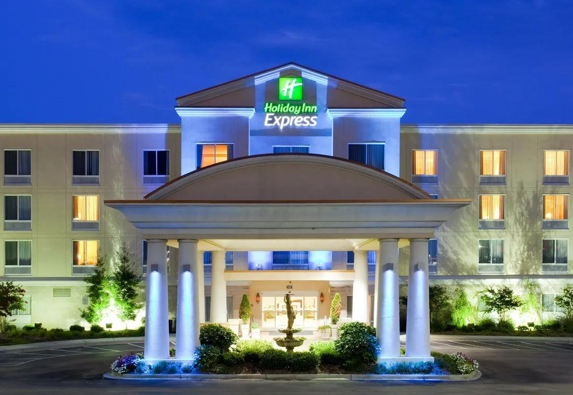 Holiday Inn Express Hotel & Suites Concord by IHG hotel hero