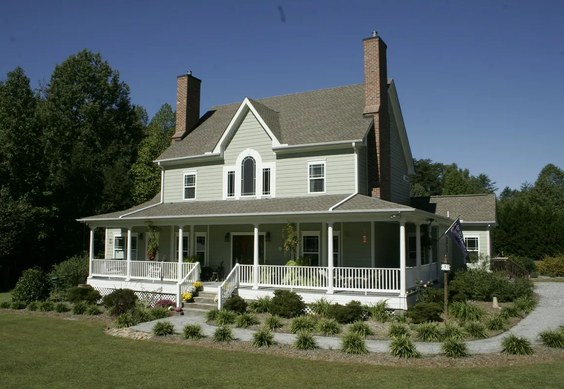 Seven Oaks Bed & Breakfast hotel hero