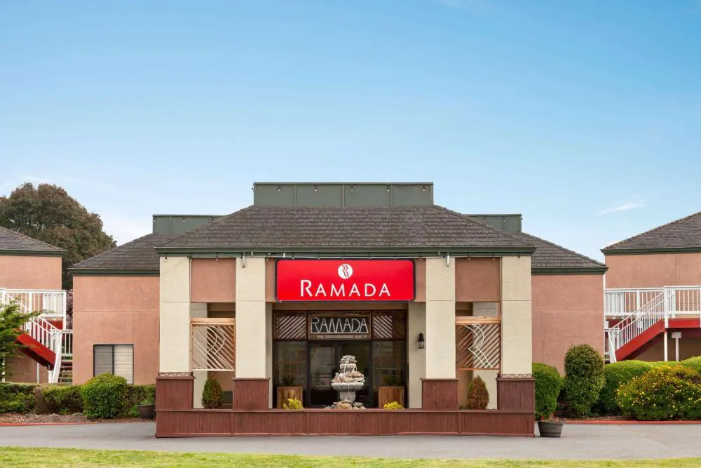 Ramada by Wyndham Arcata hotel hero