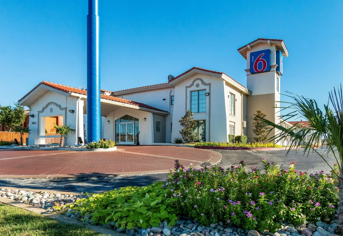 Motel 6 Euless, TX - DFW West hotel hero