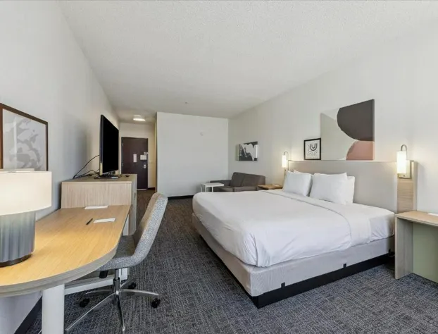 Spark by Hilton Houston near the Galleria hotel detail image 3