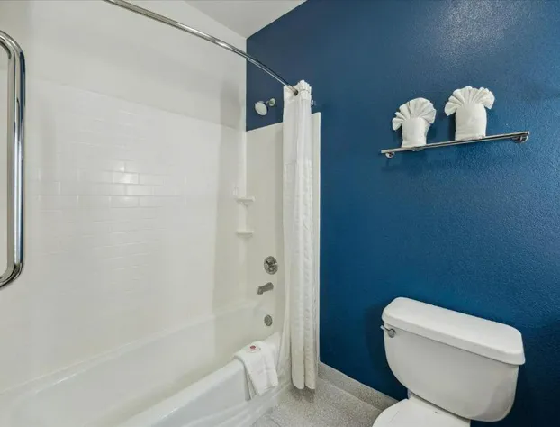 Spark by Hilton Houston near the Galleria hotel detail image 4