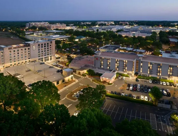 Charlotte Marriott SouthPark hotel detail image 1