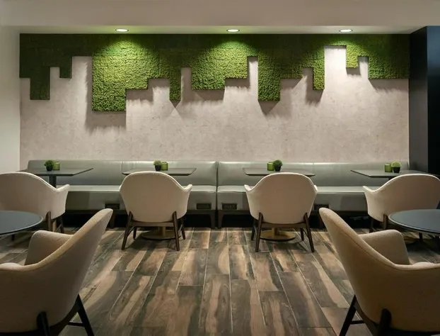 Charlotte Marriott SouthPark hotel detail image 4