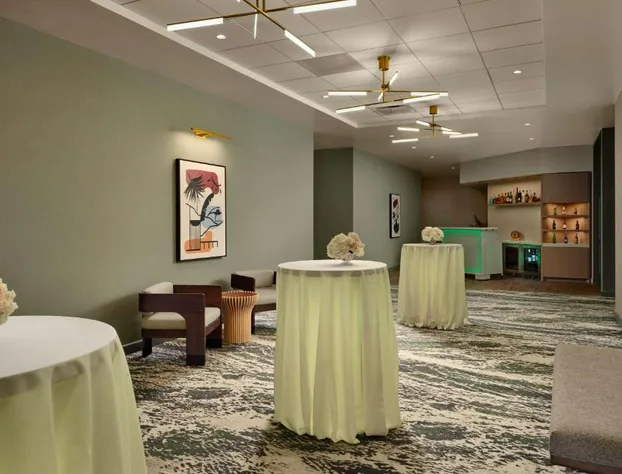 Sonesta Los Angeles Airport LAX hotel detail image 3