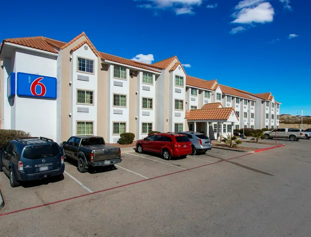 Motel 6 El Paso, TX - Southeast hotel detail image 1