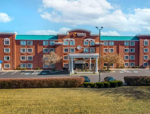 Comfort Inn & Suites Brentwood - Nashville hotel detail image 1