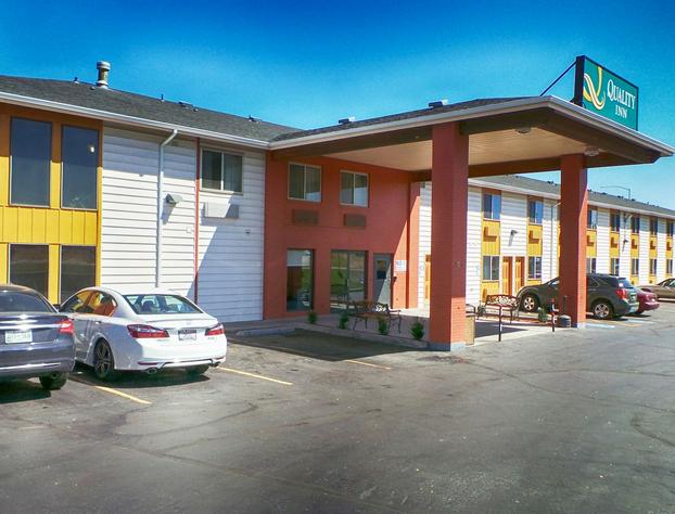 Quality Inn Airport hotel detail image 3