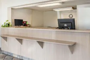 Rodeway Inn Sharonville - Cincinnati North hotel detail image 1