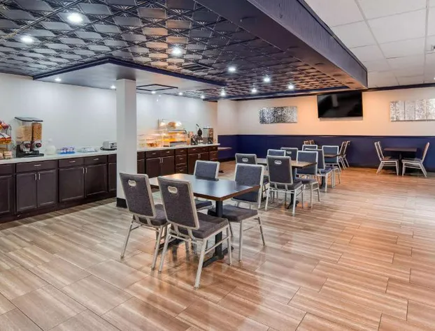 SureStay Plus Hotel by Best Western Sacramento Cal Expo hotel detail image 4