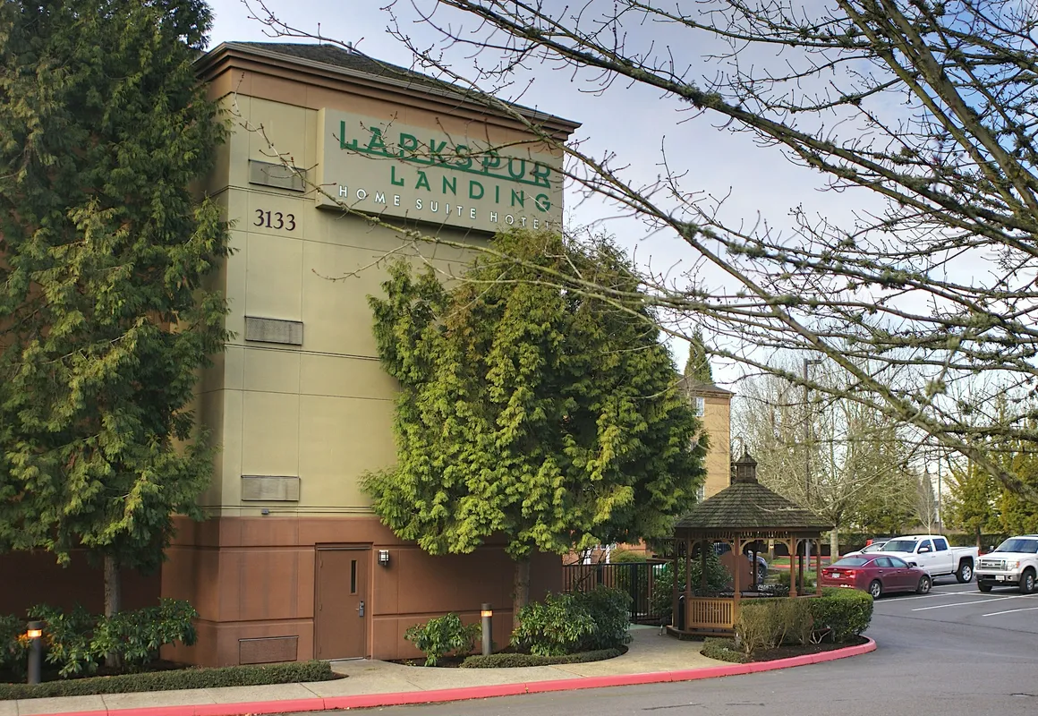 Larkspur Landing Extended Stay Suites Hillsboro hotel hero